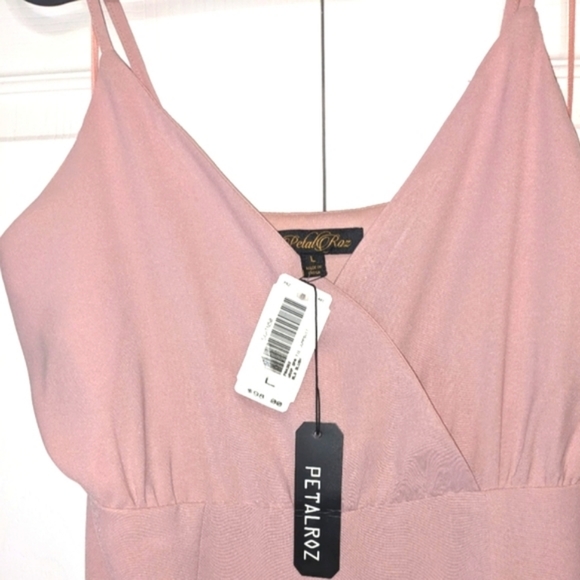 NWT PetalRoz Rose Coloured Jumpsuit Women's Large Fits like Medium - Picture 4 of 6